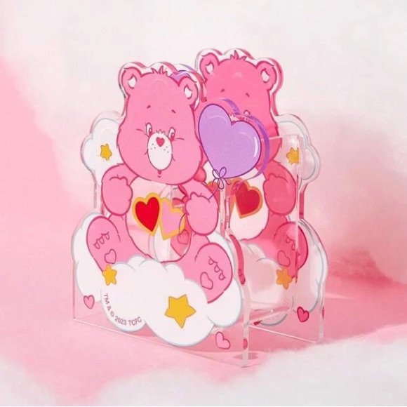 Care Bears Heart & Star Pattern Cosmetic Storage Box and 3 Piece Brush Set - Picture 2 of 13